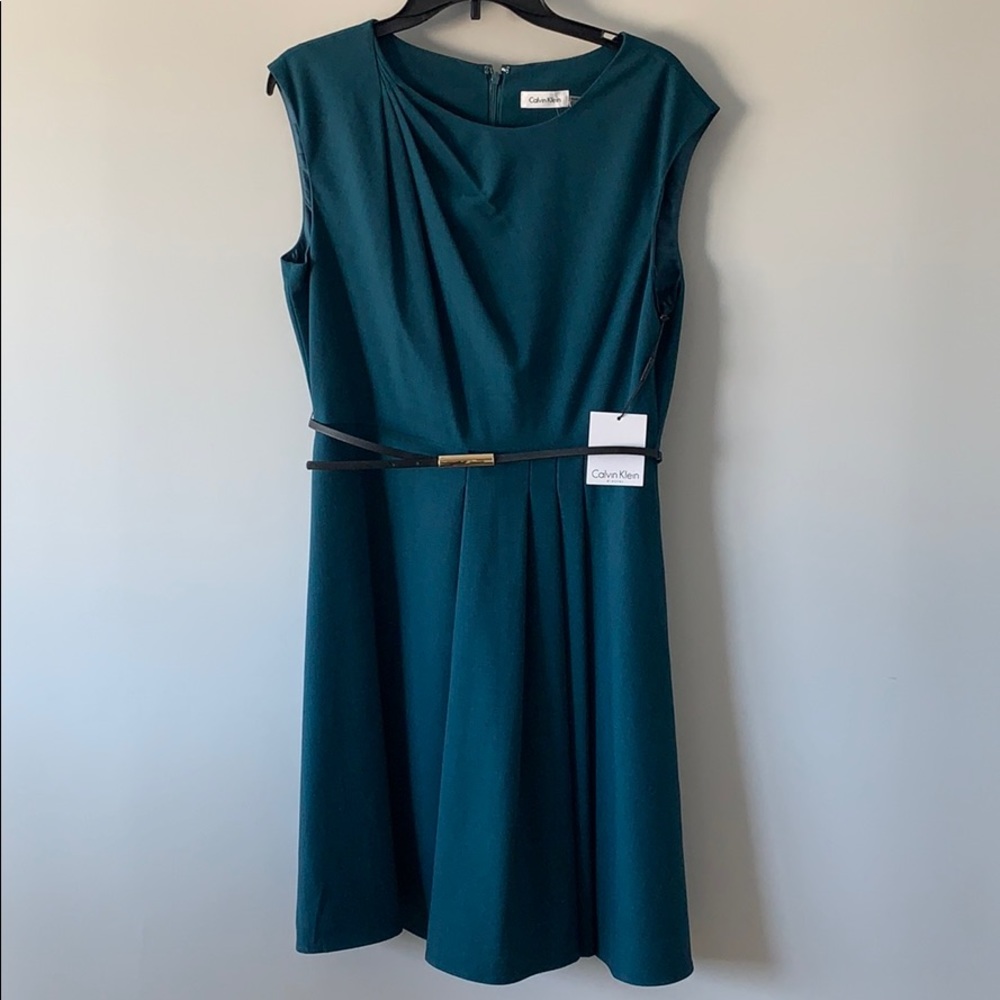 NWT lagoon green Calvin Klein cocktail dress. Sz12